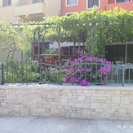 Summer Time Apartman Premantura