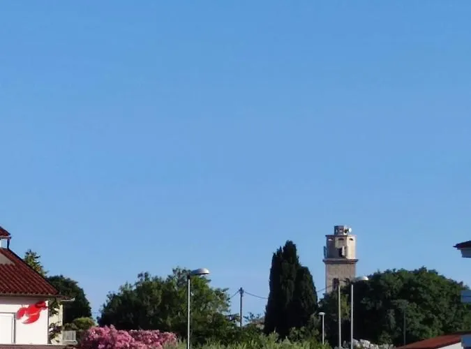 Summer Time Apartment *